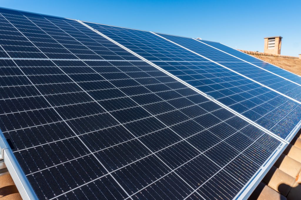 Las solicitudes para la instalación de placas solares se multiplican por cuatro en dos años